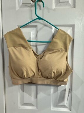 Tommie Copper Beige Seamless Support  Bra with shoulder support
